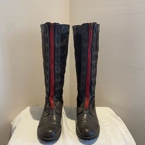 Classic tall zip up riding style boots size 7.5